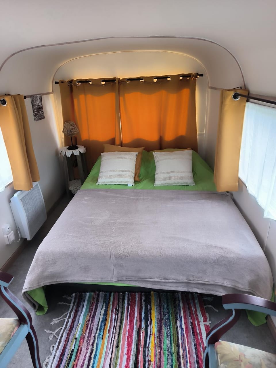 Roulotte insolite La Marivole Luxury tent in Centre-Val de Loire
