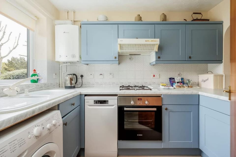 Anchorage - Quaint and Cosy Two-Bedroom House House in Poole