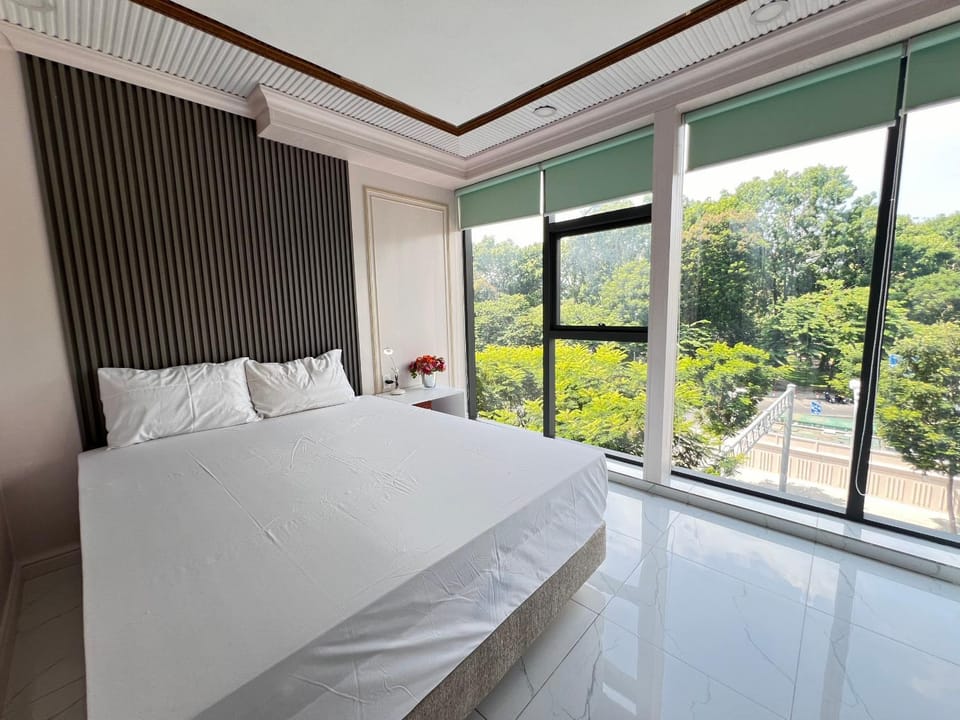 Natural landscape, View (from property/room)