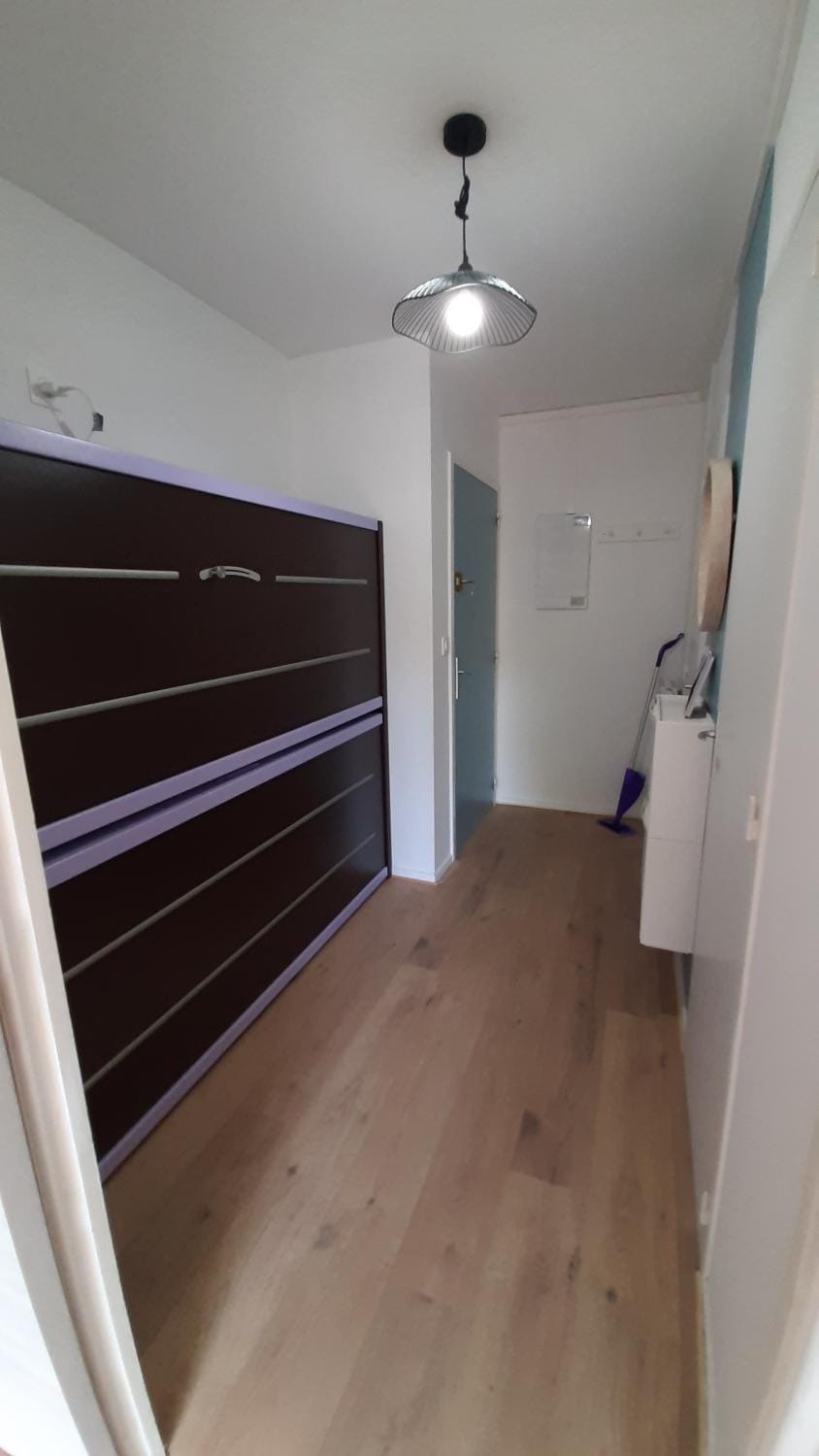 Le Petit Bois flotté 250 m mer avec parking et balcon Apartment in Nouvelle-Aquitaine