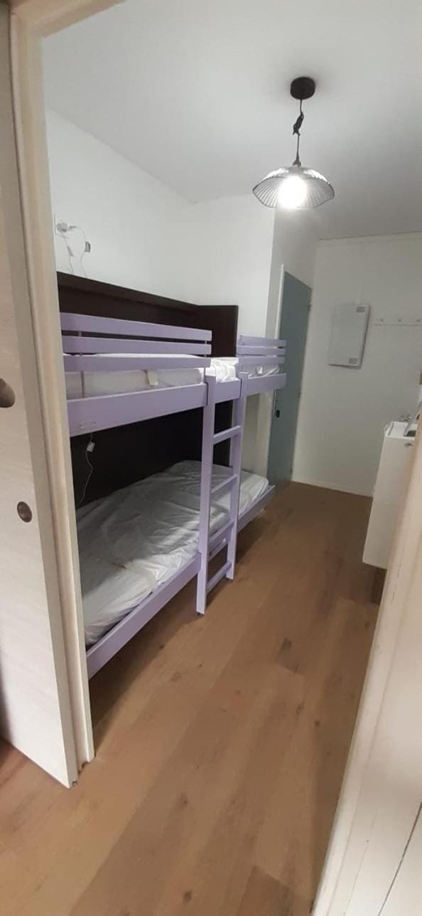 Le Petit Bois flotté 250 m mer avec parking et balcon Apartment in Nouvelle-Aquitaine