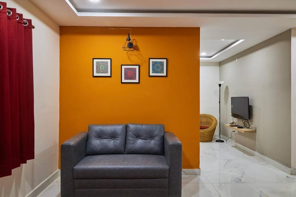 Communal lounge/ TV room, TV and multimedia, Living room, Seating area