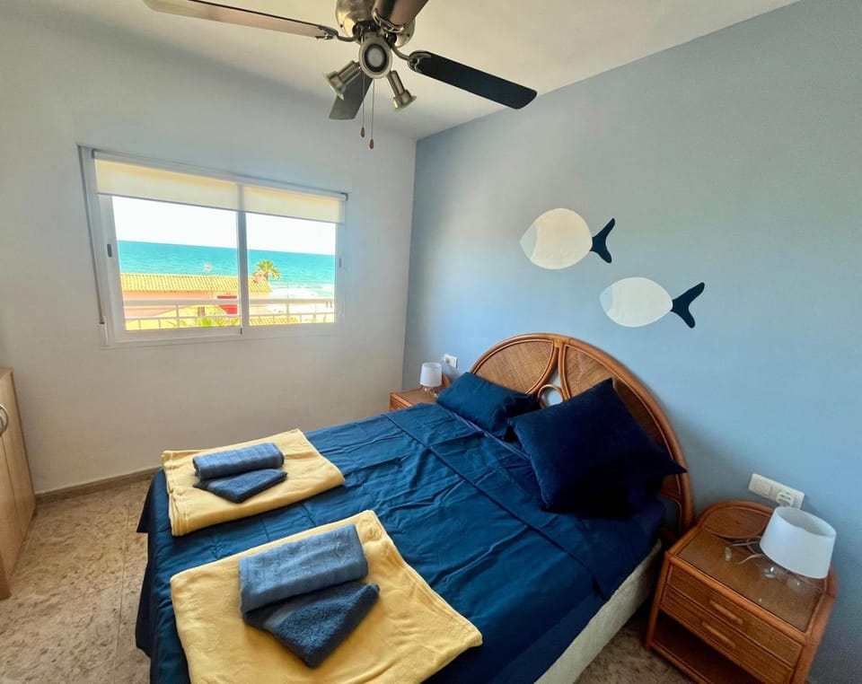 Bedroom, Sea view, Sea view, towels