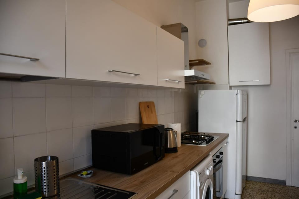 Kitchen or kitchenette, oven, stove