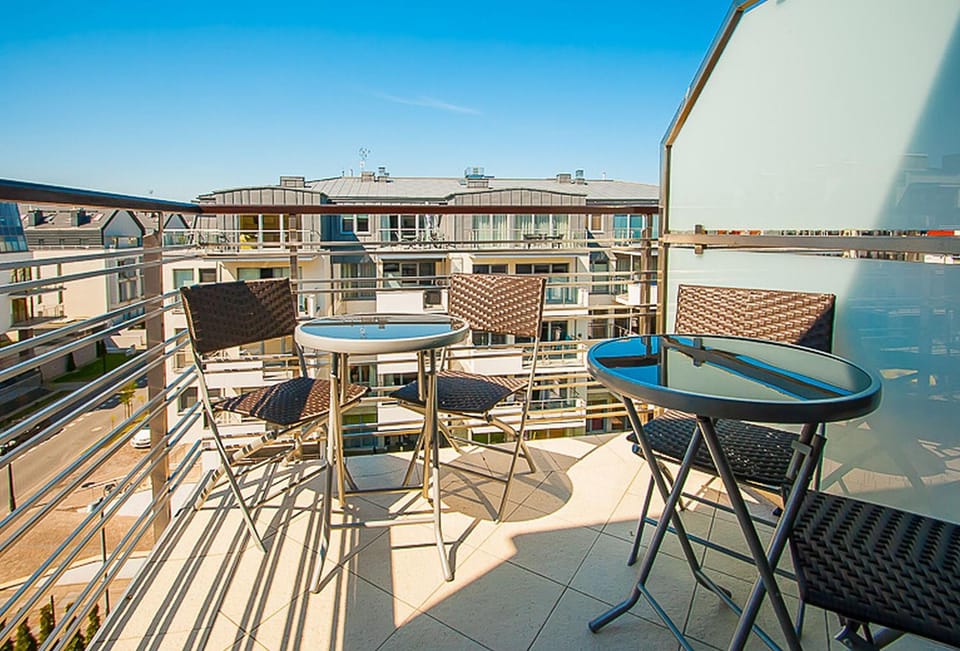 Day, Natural landscape, Balcony/Terrace