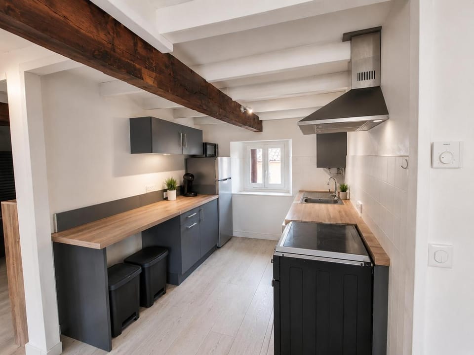 Appartement T3 vue place Vival - Coeur de Figeac médiéval - Parking Apartment in Figeac