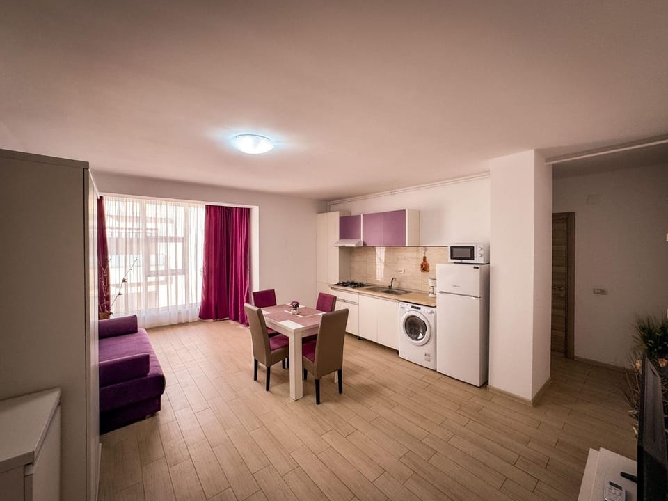 Papaya Apartment on the Seafront Apartment in Constanța County