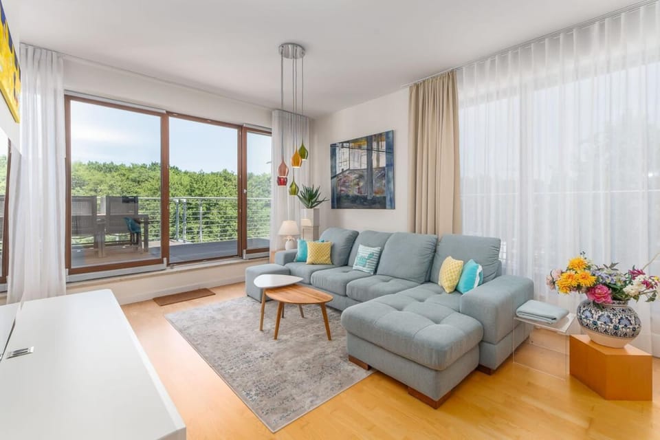 Communal lounge/ TV room, TV and multimedia, Balcony/Terrace, Living room, Seating area