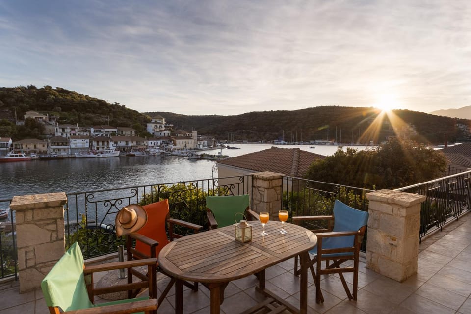 Plaka's House Apartment in Peloponnese, Western Greece and the Ionian