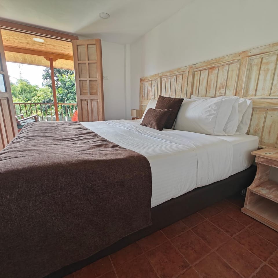 Bed, Photo of the whole room