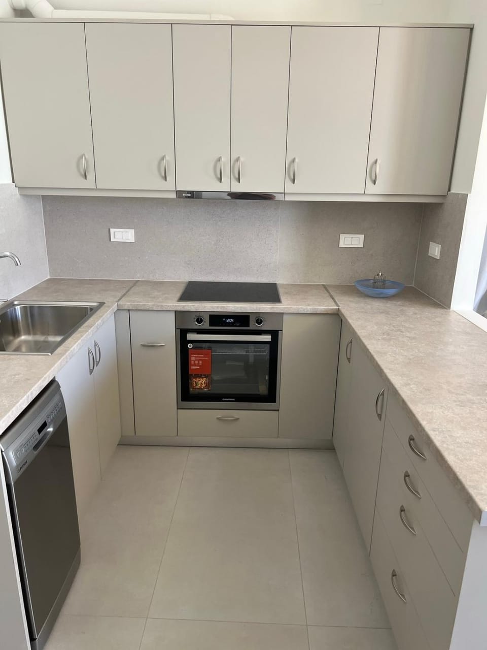 Kitchen or kitchenette, dishwasher, pet friendly, stove