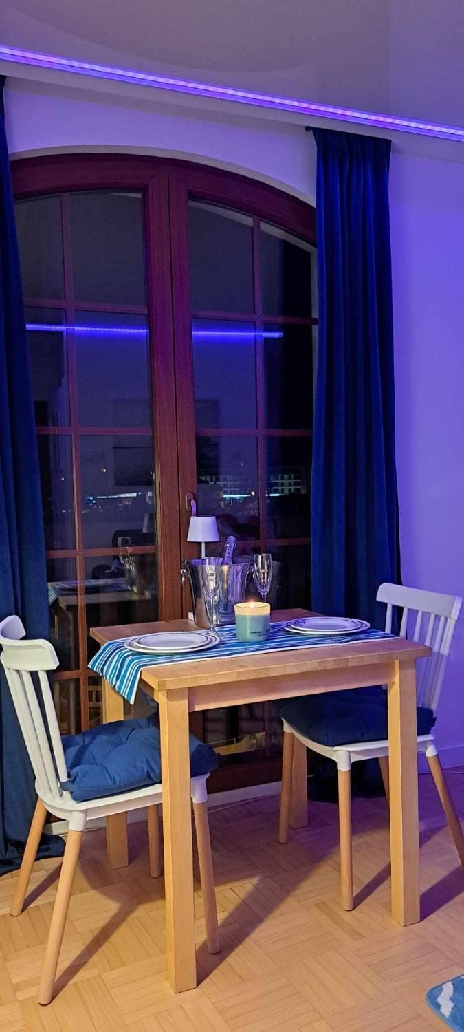 View (from property/room), Balcony/Terrace, Living room, Seating area, Dining area