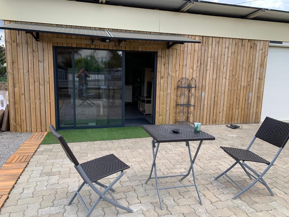 Patio, Dining area
