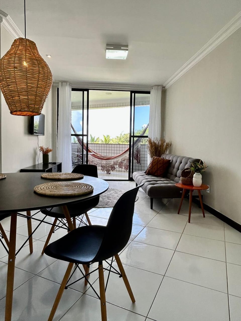 (104) Litorânea Apartment – Steps from the Beach Apartment in São Luís