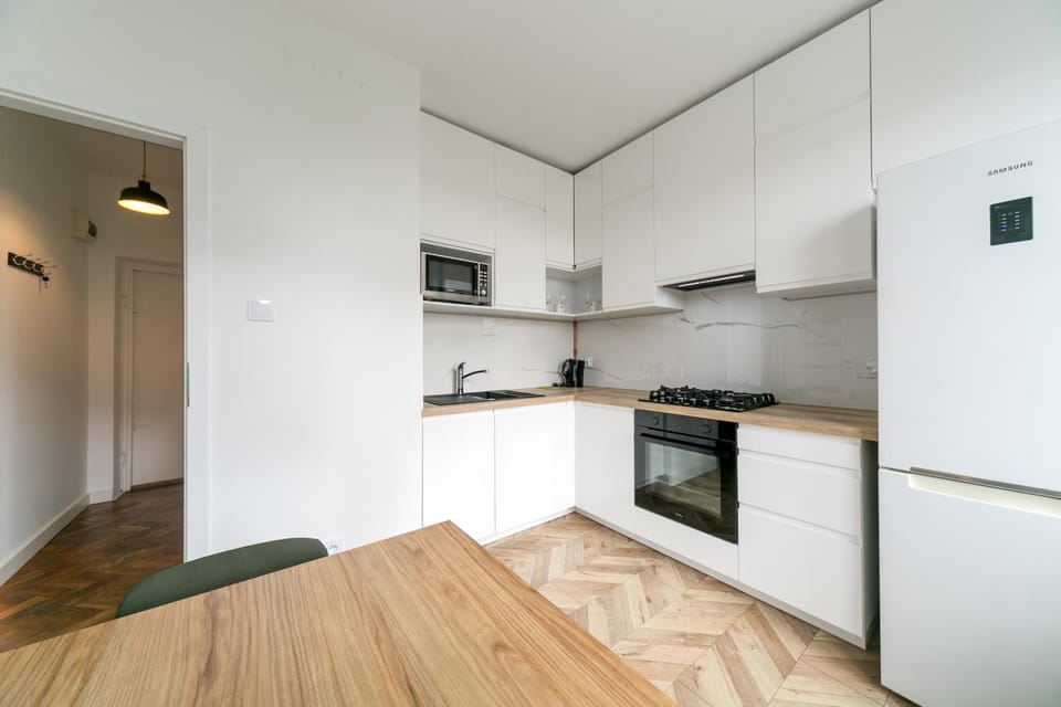 Warsaw Concierge Grójecka View Apartment in Warsaw