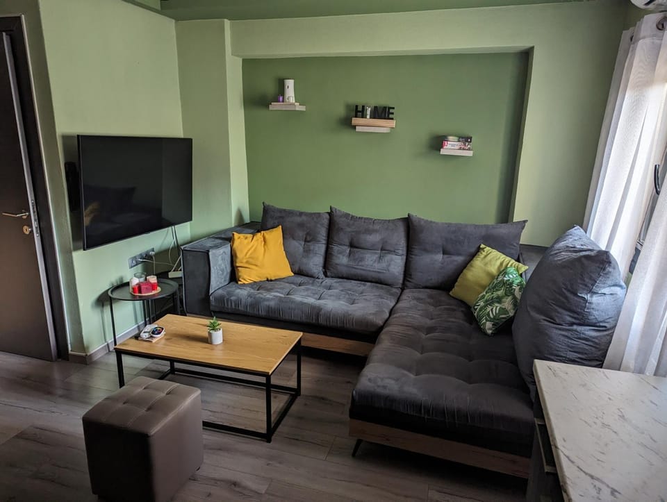 TV and multimedia, Seating area