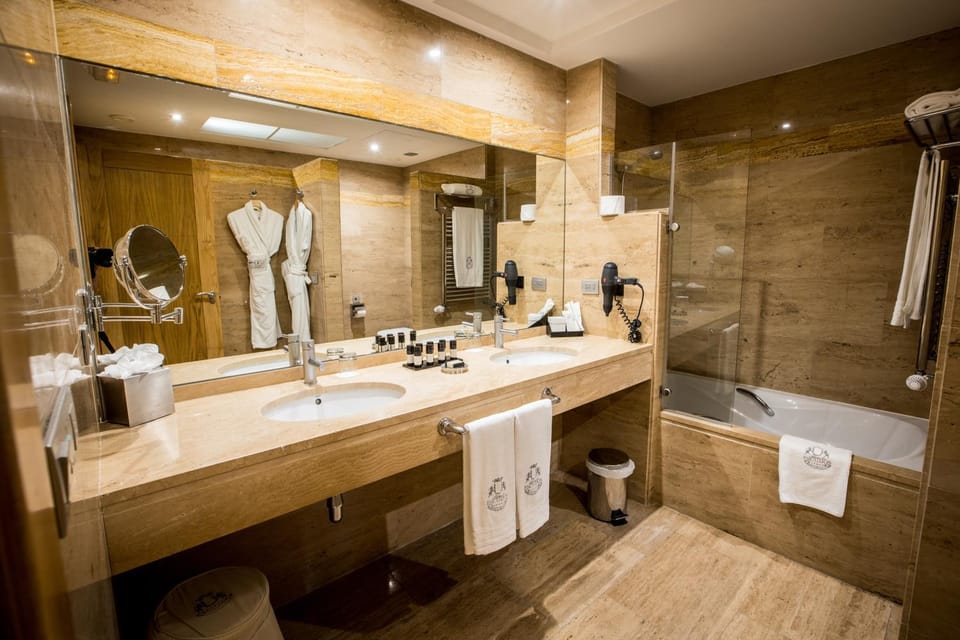Bathroom, Bath