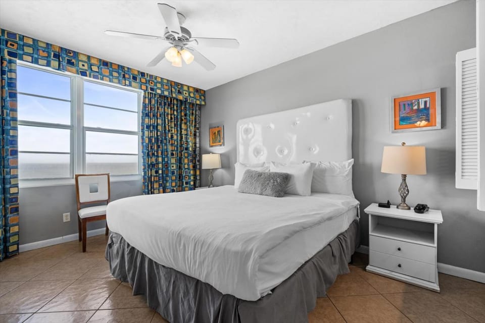 Marvelous Oceanfront 12th Floor 3BR Retreat at The WyndhamOcean Walk Resort House in Florida