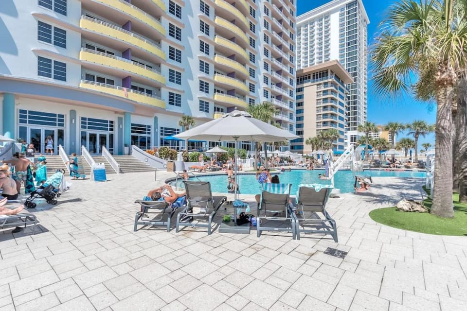 Oceanfront Luxury Stunning 3 BR Renovation Direct Ocean Front at The Wyndham Ocean Walk Resort House in Florida