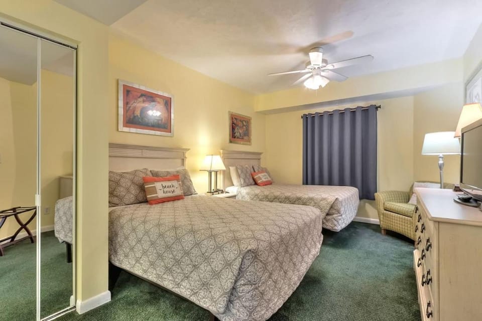 Oceanfront Haven 1BR Direct ocean front with private balcony at The Wyndam Ocean Walk House in Florida
