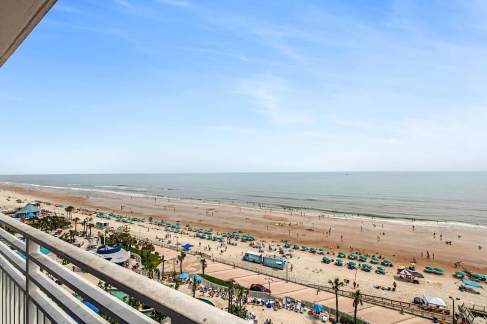 Newly Remodeled 10th Floor Oceanfront 1BR Escape at The Wyndham Oceanwalk House in Florida