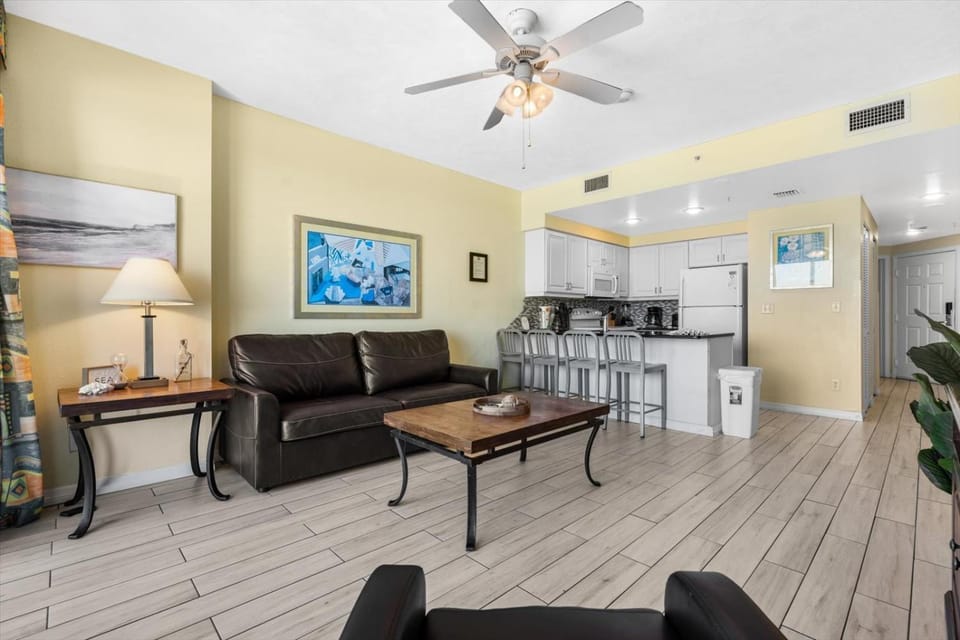 Serene Oceanfront Getaway 1BR with Private Balcony at Wyndham Oceanwalk House in Florida