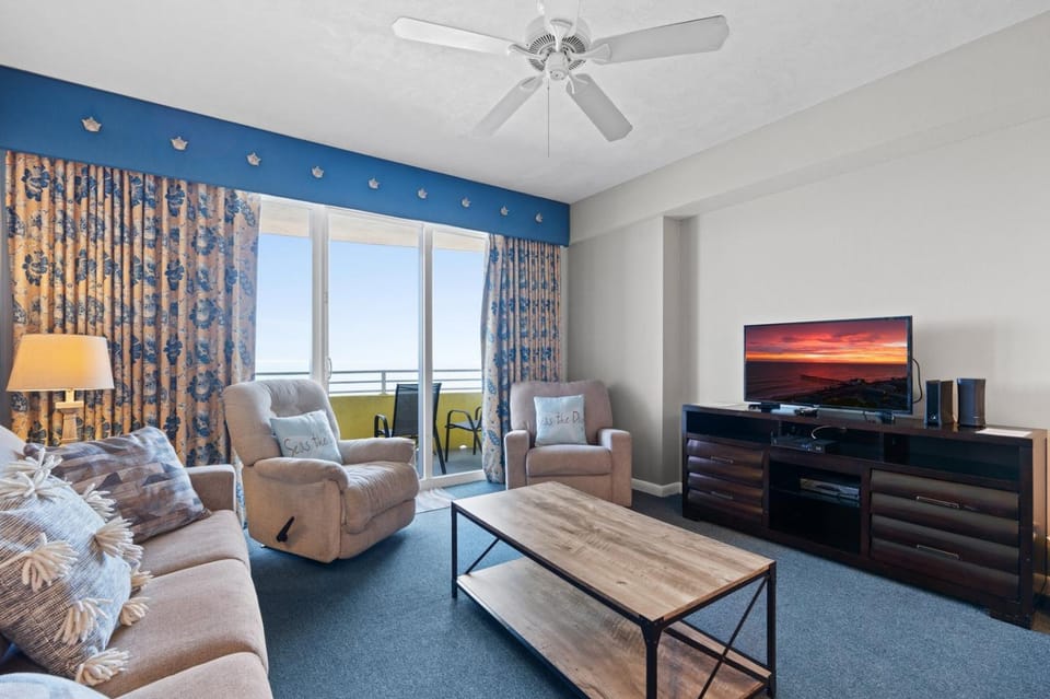 Seaside Splendor! 1BR Oasis with Private Oceanfront Balcony at Wyndham Oceanwalk House in Florida
