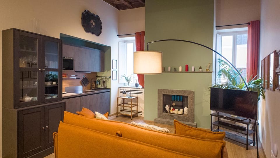 TV and multimedia, Kitchen or kitchenette, Living room, Seating area, minibar