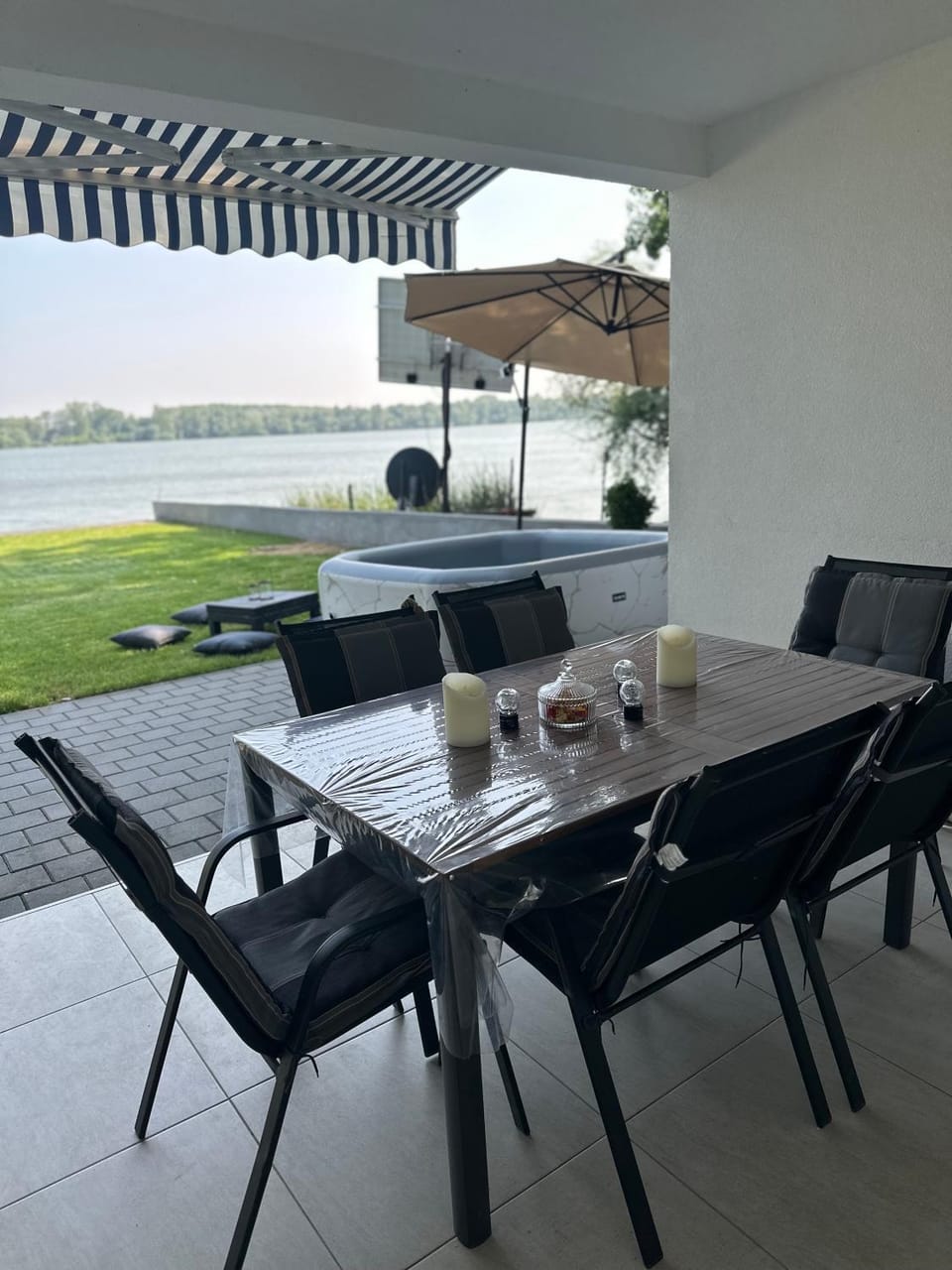 Beli Dvor na Dunavu House in Vojvodina