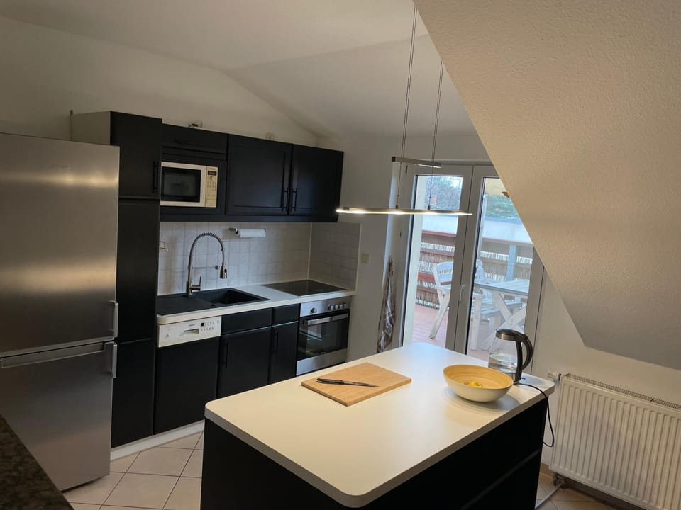Kitchen or kitchenette, minibar, pet friendly, stove, toaster