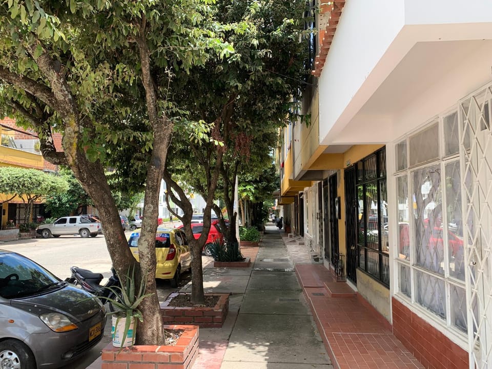 Property building, Neighbourhood, Street view, Location, Parking