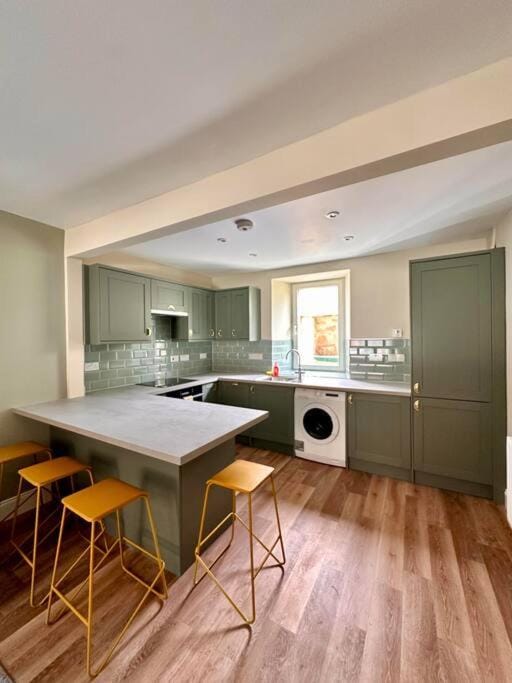Warm and Cosy City Centre House Apartment in Inverness