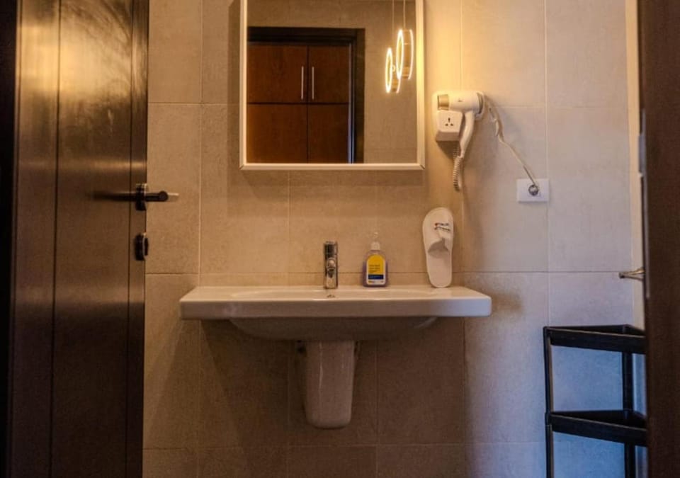 Cairo Festival City ,New, Luxury, Modern 3BR + Maid Room Apartment in New Cairo City