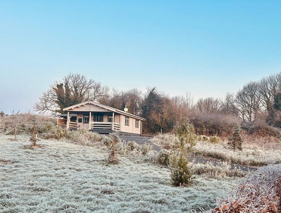 LITTLE ROCK RETREAT Log Cabin with Hot Tub Cabin in Westmeath, Co. Westmeath, Ireland