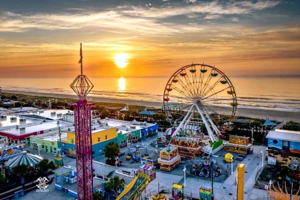 Nearby landmark, Natural landscape, Bird's eye view, Beach, Evening entertainment, Sea view, Sunset