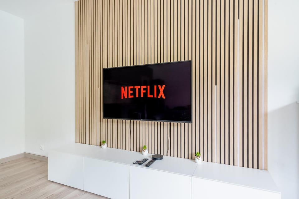 Communal lounge/ TV room, TV and multimedia, Evening entertainment