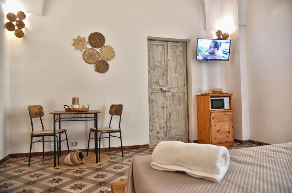 TV and multimedia, Photo of the whole room