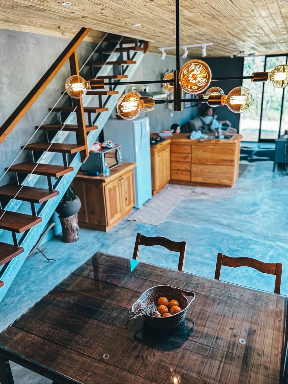 Kitchen or kitchenette, Living room, Seating area, Food