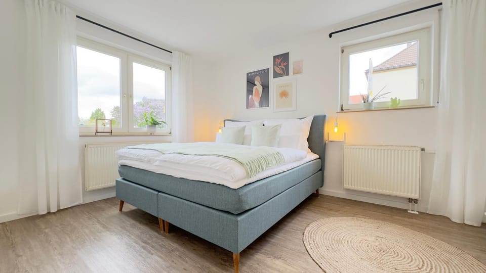 Bed, Decorative detail, Bedroom, internet