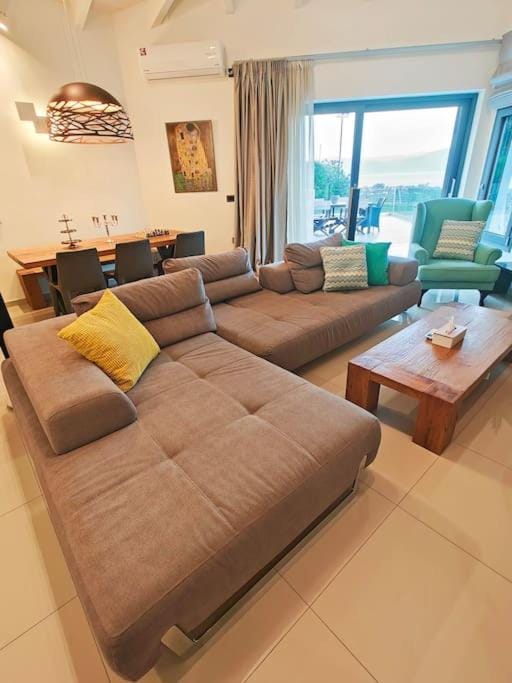Alexiou Luxury Villa with treehouse Villa in Peloponnese, Western Greece and the Ionian