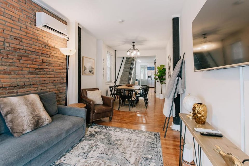 Comfy renovated townhome - heart of Downtown Lancaster House in Lancaster