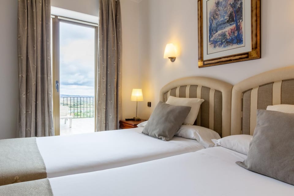 Bed, Natural landscape