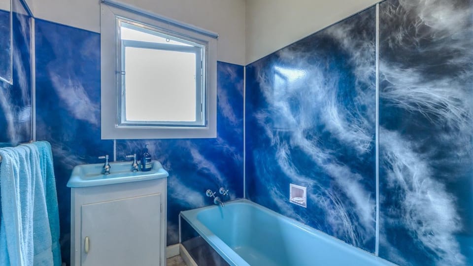 Bathroom, Bath