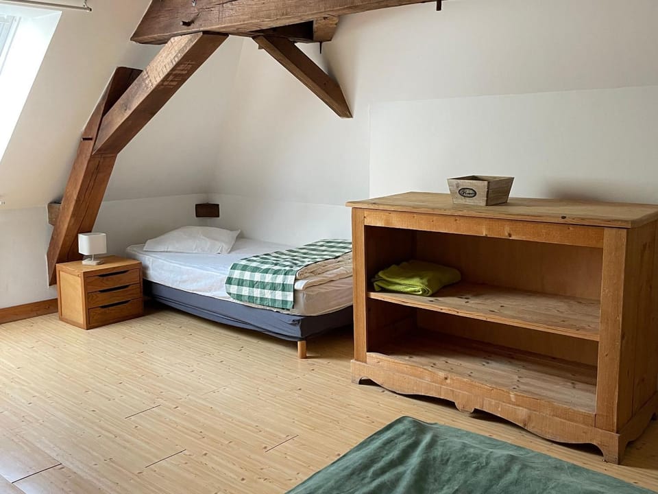 Spacieuse maison au bord de la rivière, proche du Mans, avec équipements modernes, idéale pour familles - FR-1-410-440 House in Pays de la Loire