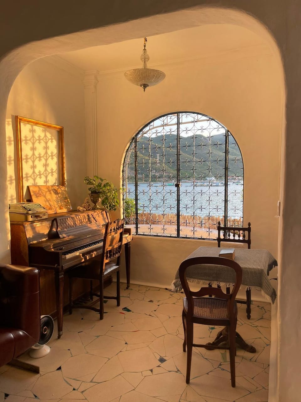 Living room, Seating area
