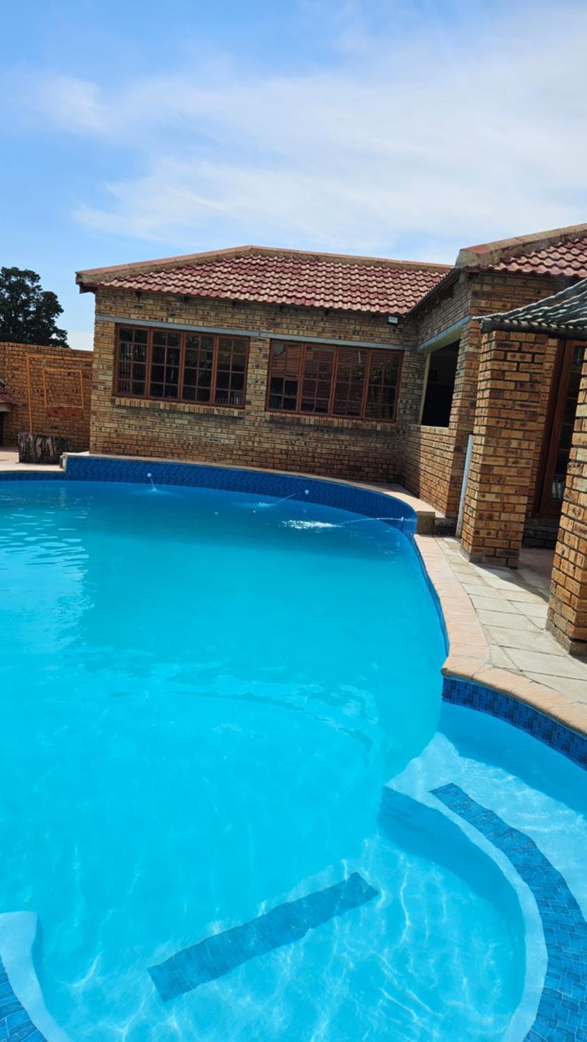 Kwa Mimi Guesthouse Bed and Breakfast in Gauteng