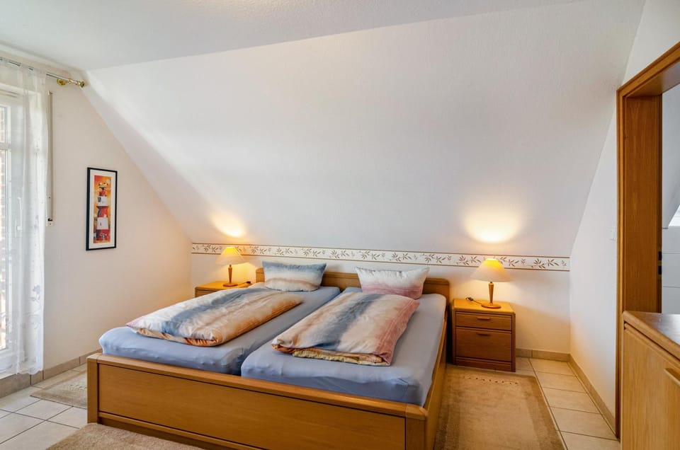 Property building, Living room, Bedroom
