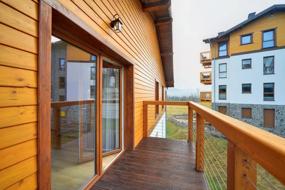 Property building, Day, View (from property/room), Balcony/Terrace