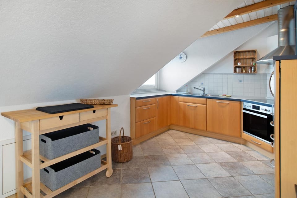 Property building, Kitchen or kitchenette, Living room