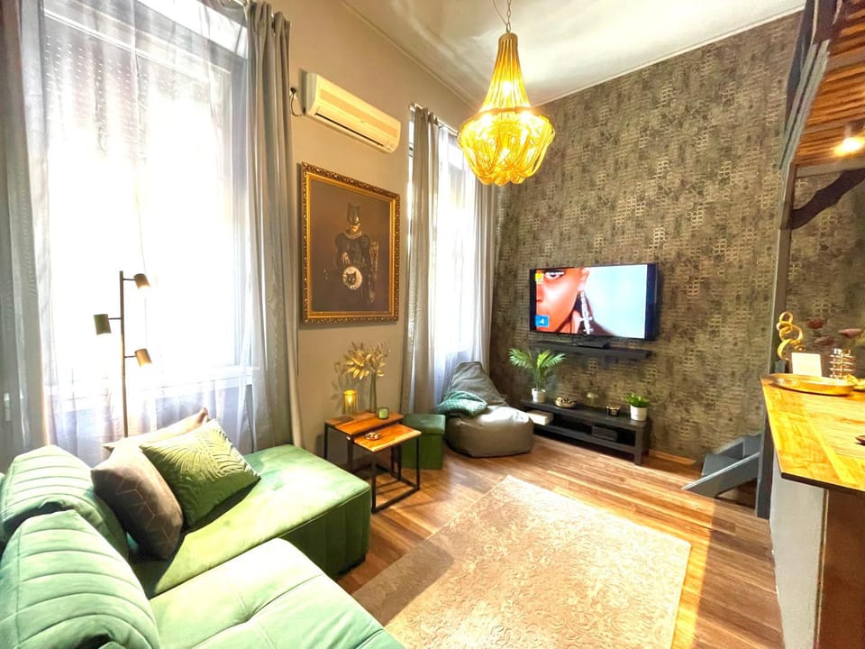 TV and multimedia, Living room